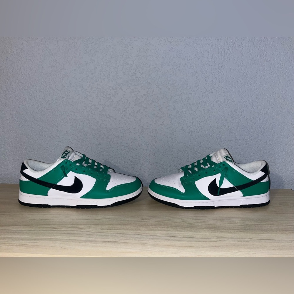 Kelly Green Nike Dunks sz-10.5